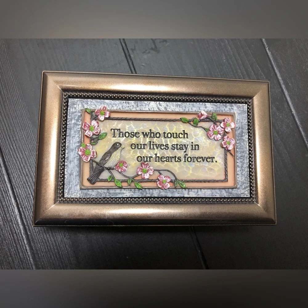 Jawerly organizers with Music Box